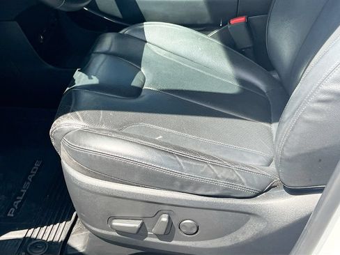 Used 2022 Hyundai Palisade SEL w/ Premium Package FWD image 19
