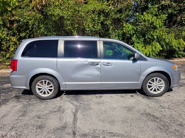 Used 2020 Dodge Grand Caravan SXT FWD image 5