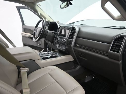 Used 2021 Ford Expedition XLT AWD/4WD image 22