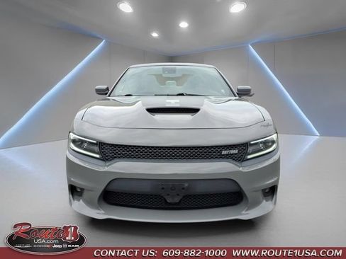 Used 2017 Dodge Charger R/T RWD image 9