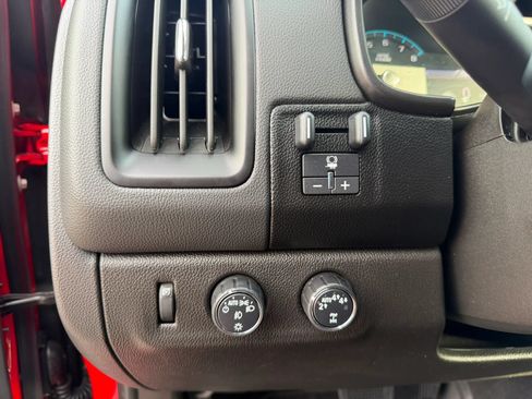 Used 2020 Chevrolet Colorado LT w/ LT Convenience Package AWD/4WD image 35