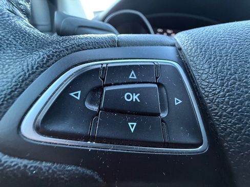 Used 2015 Ford Focus Titanium image 21