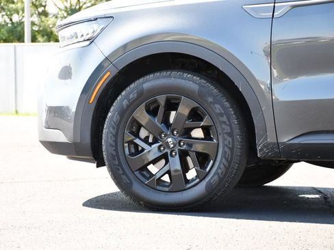 Used 2021 Kia Sorento S AWD/4WD image 12