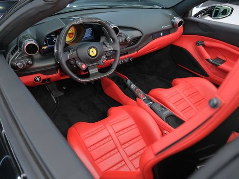 Used 2023 Ferrari F8 Tributo RWD image 41