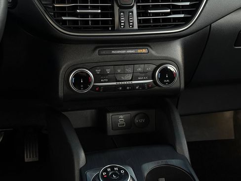 Used 2024 Ford Escape Active AWD/4WD image 17