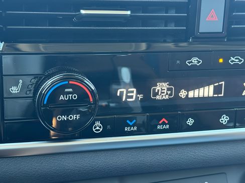 Certified 2026 Nissan Rogue Platinum w/ Platinum Premium Package AWD/4WD image 39