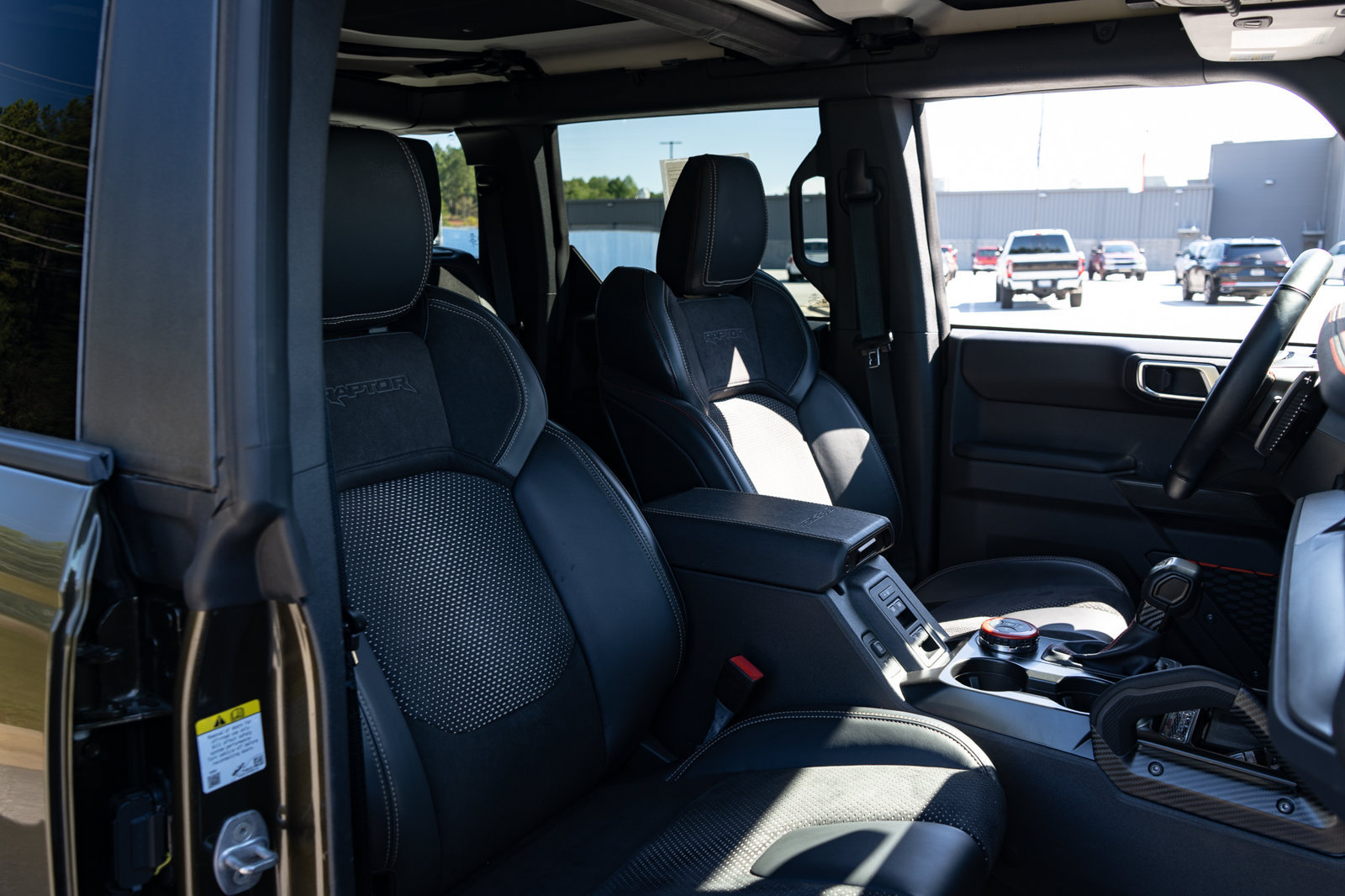 Used 2025 Ford Bronco Raptor AWD/4WD image 43