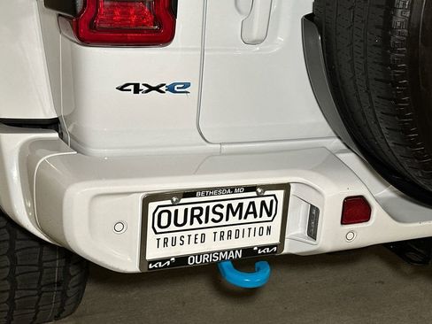 Used 2021 Jeep Wrangler Unlimited Sahara image 5