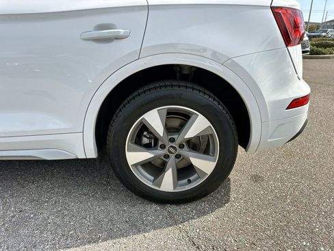 Used 2022 Audi Q5 2.0T Premium image 12