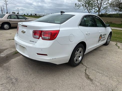 Used 2015 Chevrolet Malibu LS FWD image 10