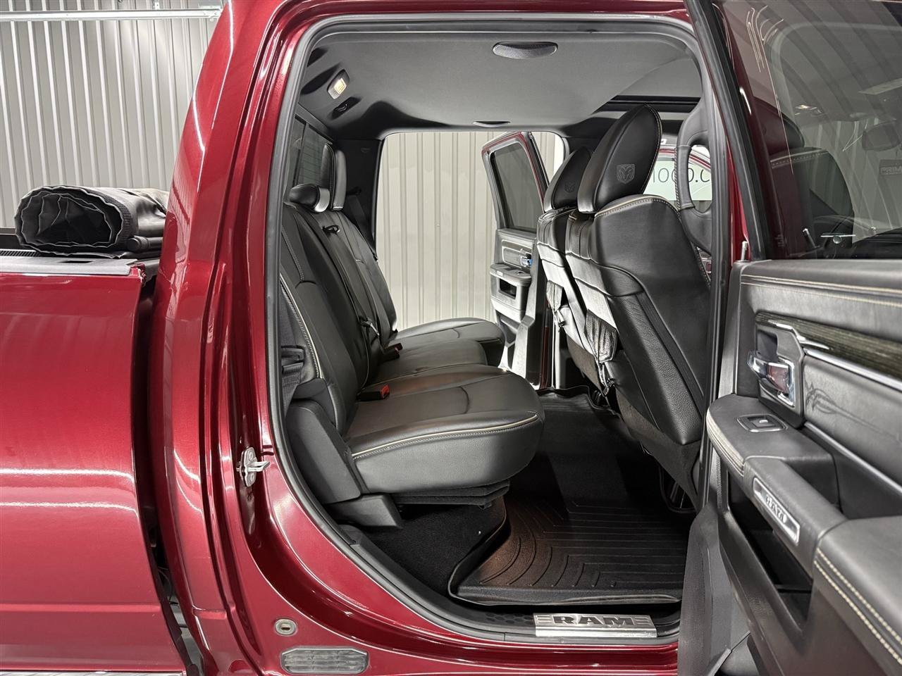 Used 2018 RAM 3500 Laramie Longhorn AWD/4WD image 31