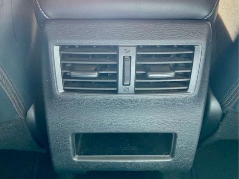 Used 2024 Mitsubishi Outlander SE image 50