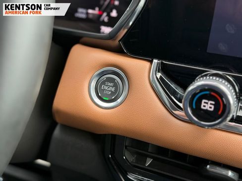 Used 2025 GMC Canyon AT4 image 29