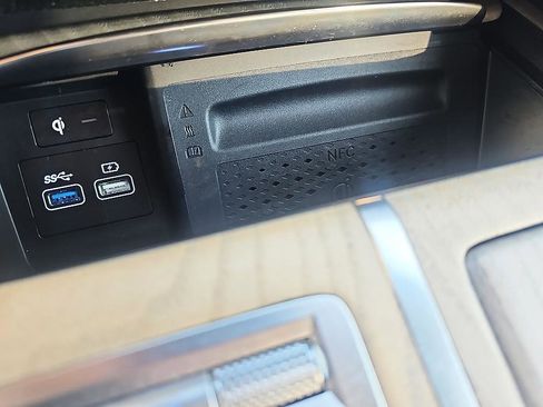 Used 2024 Genesis GV80 3.5T w/ Advanced Package image 26