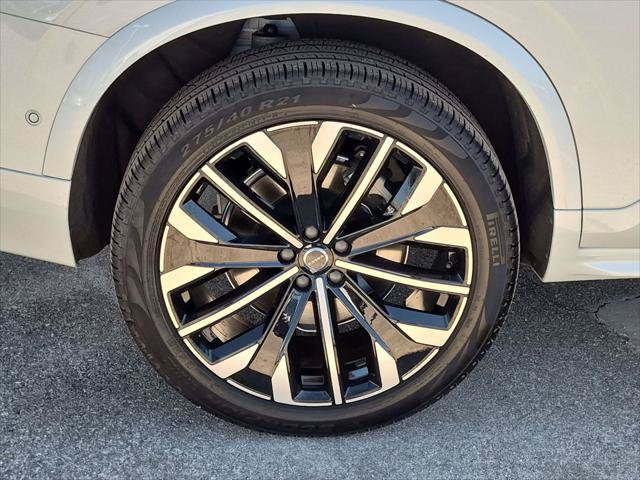 Certified 2026 Volvo XC90 B6 Plus AWD/4WD image 9