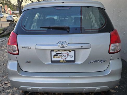 Used 2004 Toyota Matrix XR image 6