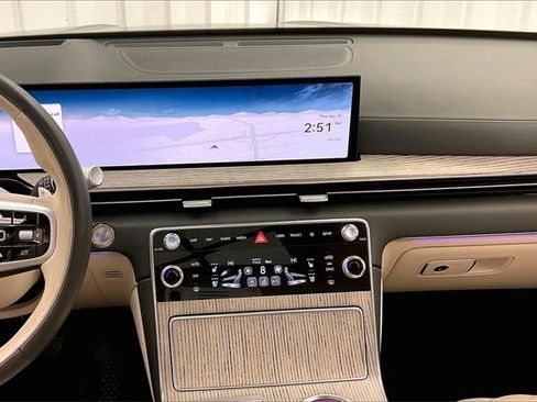 Used 2025 Genesis GV80 3.5T Prestige image 6