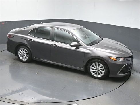 Used 2024 Toyota Camry LE image 37
