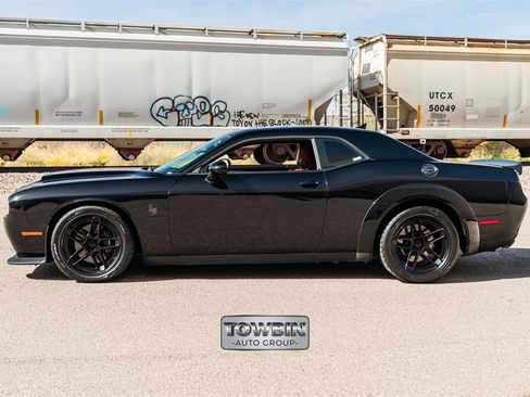 Used 2023 Dodge Challenger SRT Hellcat Redeye image 9