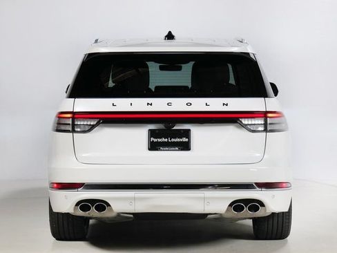 Used 2026 Lincoln Aviator Black Label w/ Dynamic Handling Package AWD/4WD image 10