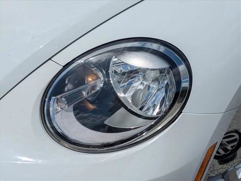 Used 2017 Volkswagen Beetle 1.8T SEL FWD image 7