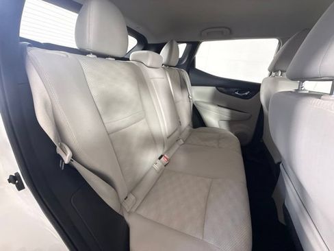 Used 2018 Nissan Rogue Sport SV AWD/4WD image 29
