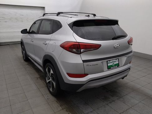 Used 2017 Hyundai Tucson Sport FWD image 5