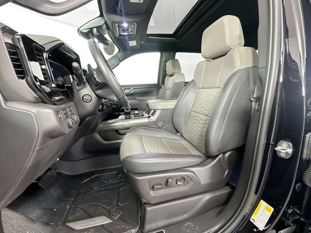 Used 2024 Chevrolet Silverado 1500 ZR2 w/ Technology Package AWD/4WD image 11
