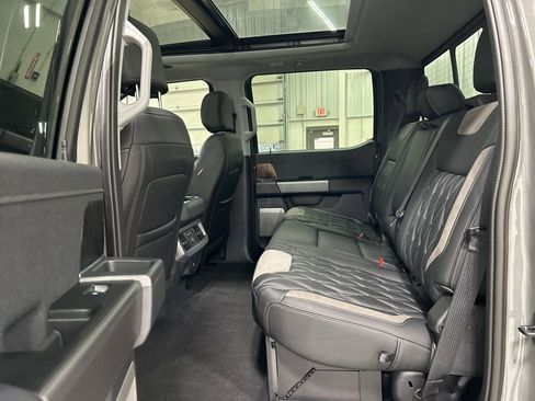 Used 2026 Ford F250 Lariat w/ Black Appearance Package image 31