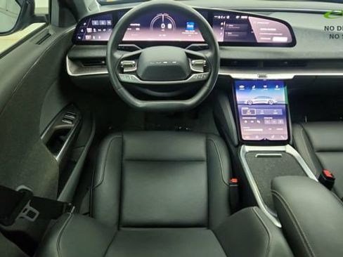 Used 2025 Lucid Air Pure RWD image 36