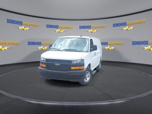 New 2025 Chevrolet Express 2500 RWD image 7
