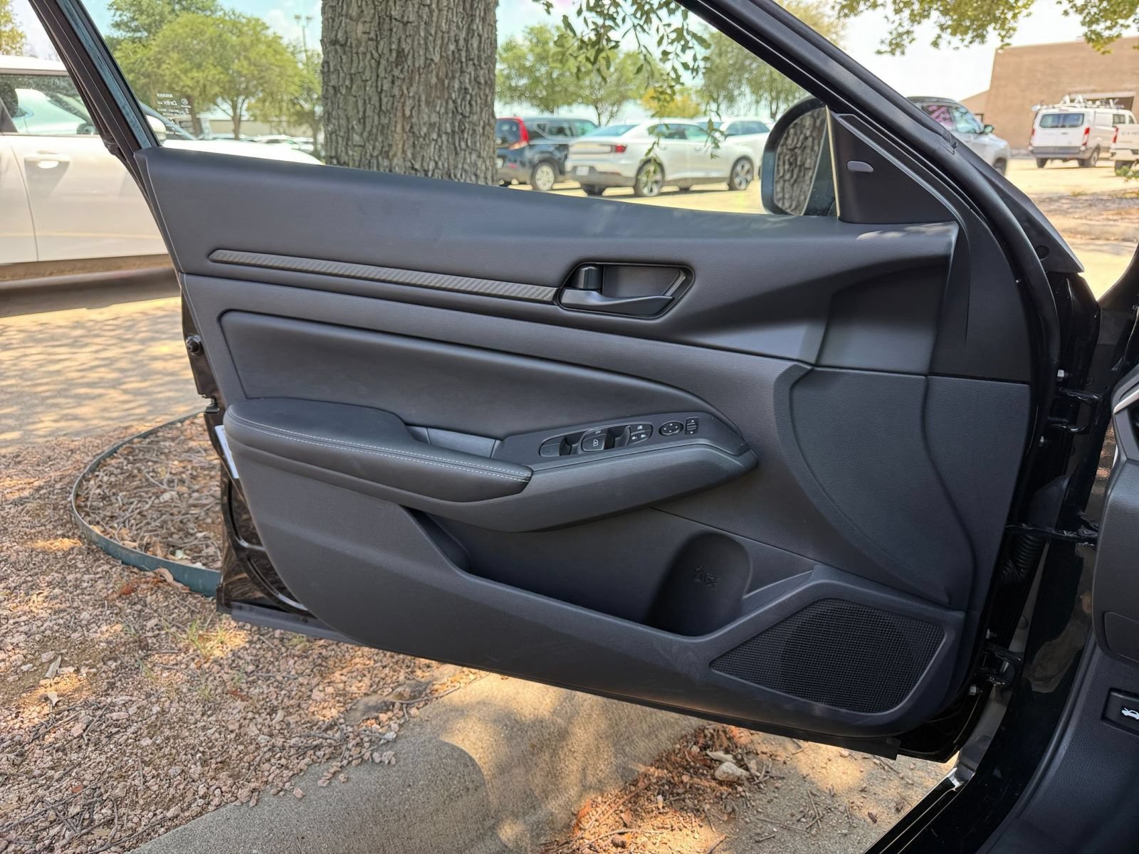 Used 2026 Nissan Altima 2.5 SV FWD image 18