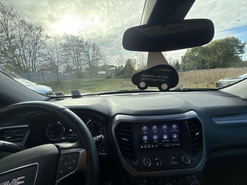 Certified 2023 GMC Acadia AT4 w/ Preferred Package image 10