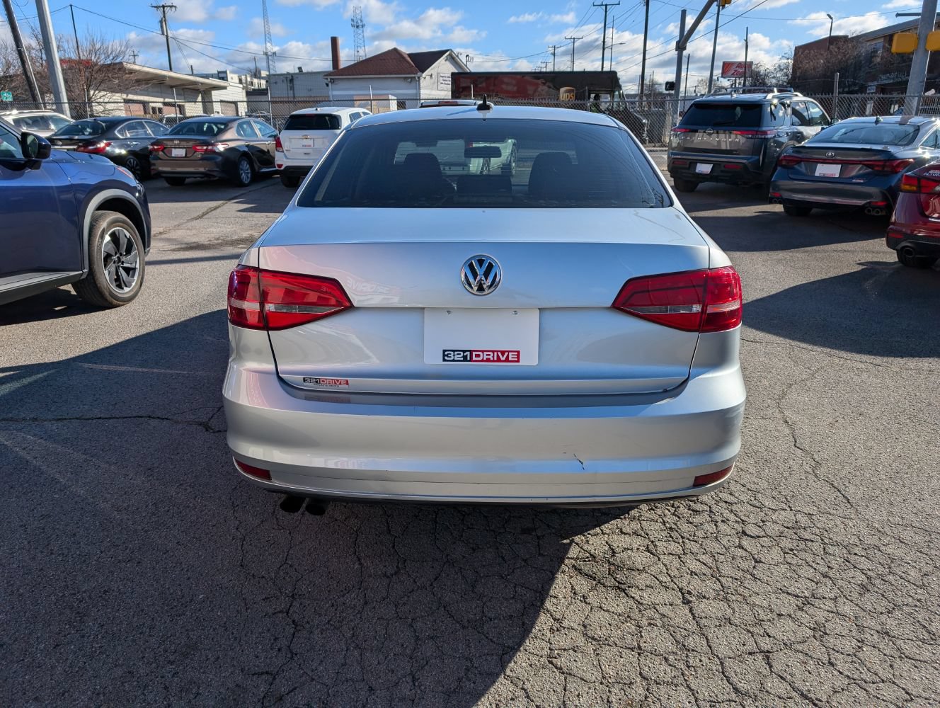 Used 2015 Volkswagen Jetta SE FWD image 7
