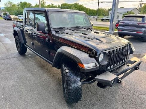 Used 2023 Jeep Gladiator Rubicon w/ Cold Weather Group AWD/4WD image 6