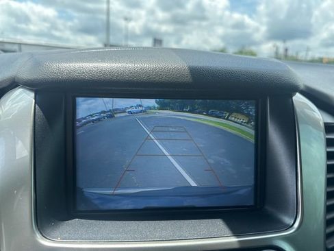 Used 2019 Chevrolet Tahoe LT image 17