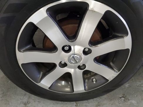 Used 2012 Nissan Sentra 2.0 SR w/ Special Edition Pkg FWD image 28