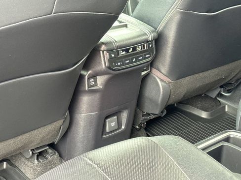 Used 2024 Toyota Grand Highlander AWD image 38