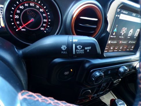 Used 2021 Jeep Gladiator Mojave image 17