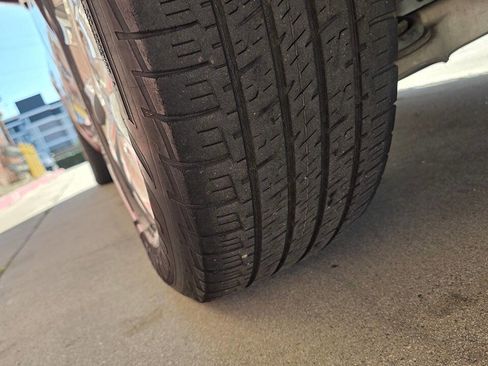 Used 2015 Buick Enclave Premium image 32