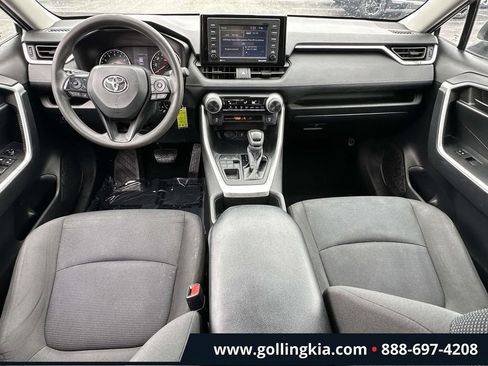 Used 2022 Toyota RAV4 LE AWD/4WD image 12