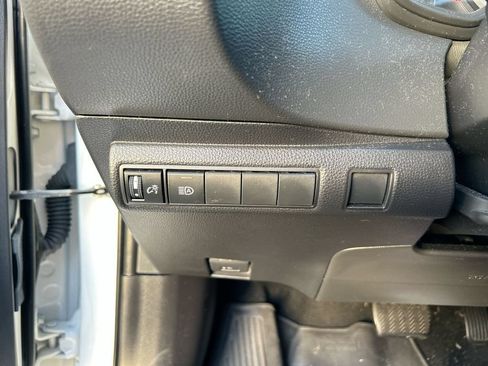 Used 2022 Toyota Corolla LE FWD image 13
