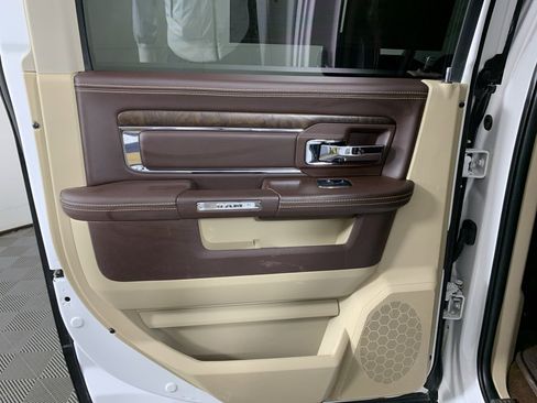 Used 2017 RAM 1500 Laramie Longhorn image 28