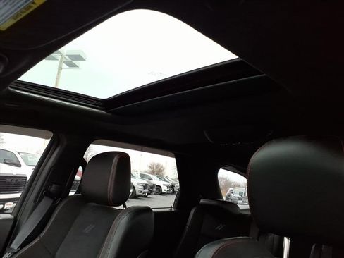 Certified 2023 Dodge Durango R/T image 12