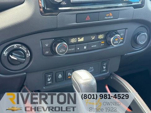 Used 2023 Nissan Frontier PRO-4X AWD/4WD image 10