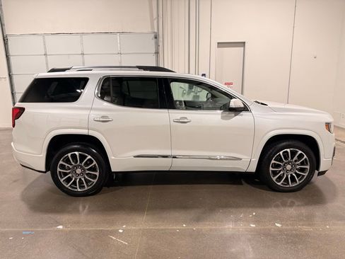 Used 2022 GMC Acadia Denali w/ Denali Ultimate Package image 4