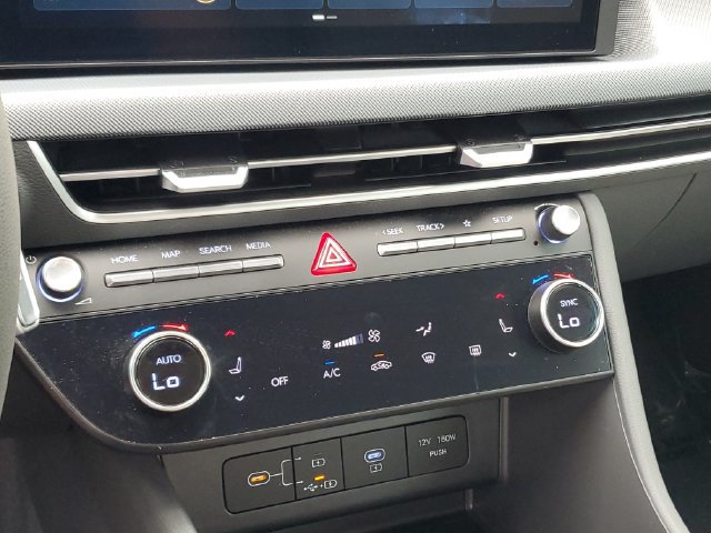 Used 2024 Hyundai Sonata SEL FWD image 16