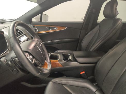 Used 2019 Lincoln Nautilus Select AWD/4WD image 17