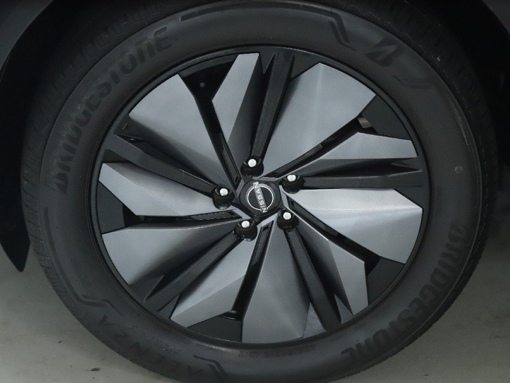 Certified 2023 Nissan Ariya FWD image 38