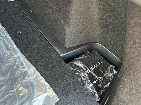 Used 2025 Nissan Rogue S image 14